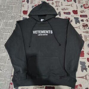 VETEMENTS LIMITED EDITION Washed Black Hoodie